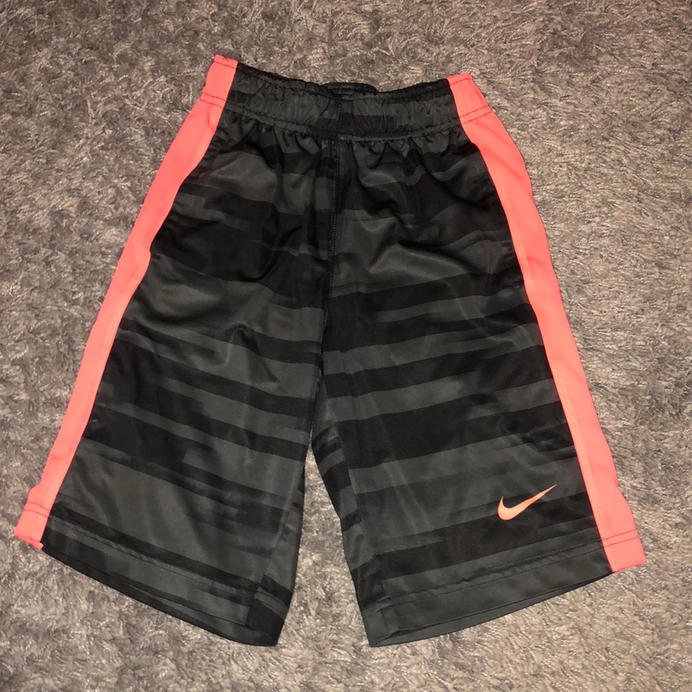 Boys small Nike drifit shorts